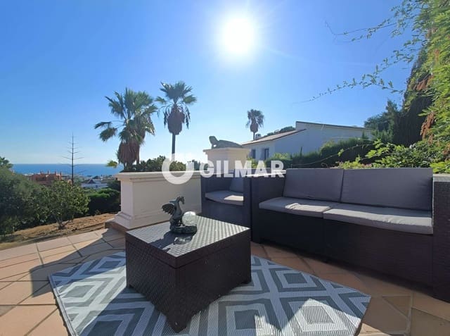 3 sypialnia Willa na sprzedaż w Buenas Noches, Estepona z garażem - 1 495 000 € (Ref: 10088439)