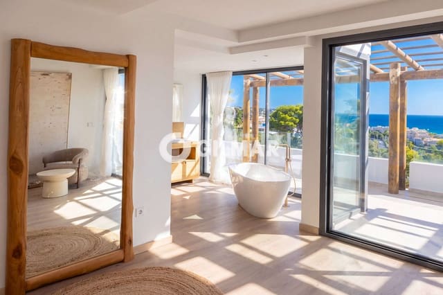 5 slaapkamer Villa te koop in Buenas Noches, Estepona met zwembad - € 2.750.000 (Ref: 10088440)