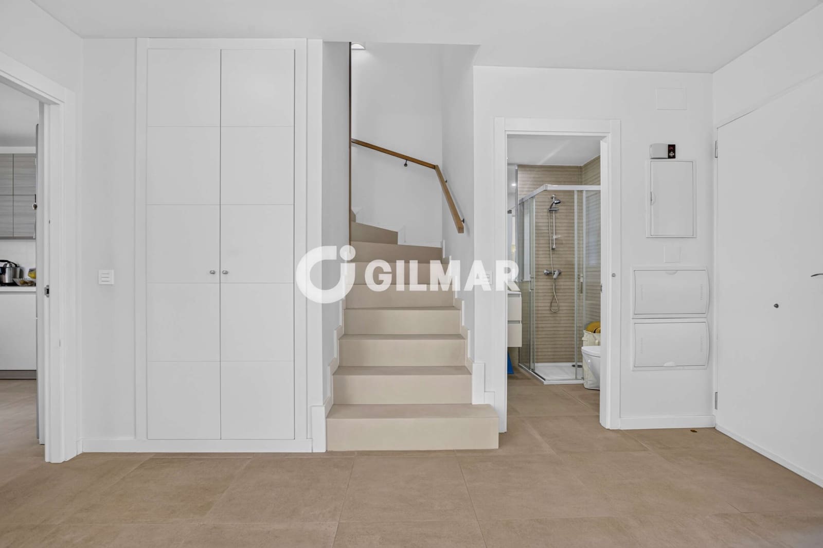 4 quarto Moradia em Banda para venda em Dos Hermanas com piscina - 439 000 € (Ref: 10088441)