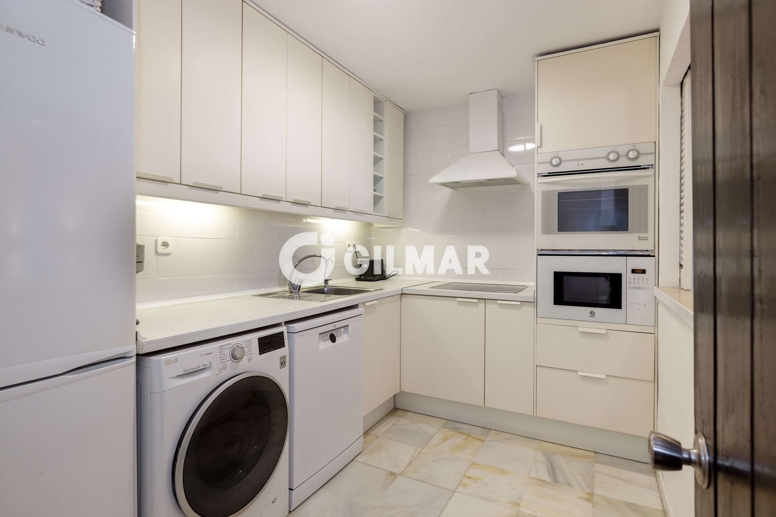 1 Zimmer Wohnung zu verkaufen in Nueva Andalucia - 656.000 € (Ref: 10088442)