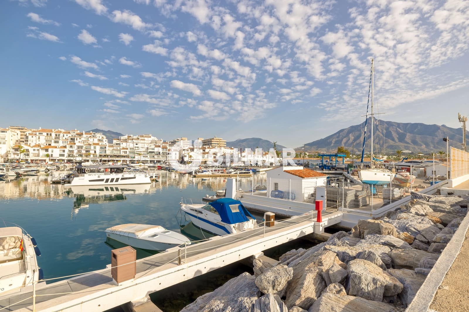 2 soveværelse Lejlighed til salg i Puerto Banus med garage - € 897.000 (Ref: 10088443)