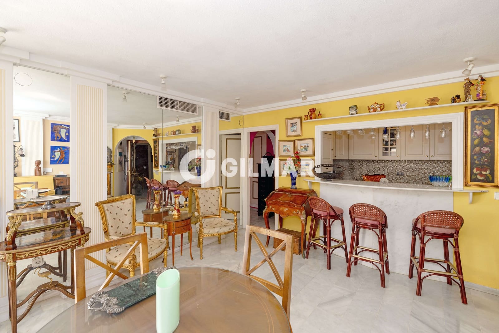 2 soveværelse Lejlighed til salg i Puerto Banus med garage - € 897.000 (Ref: 10088443)