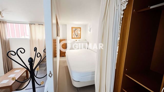 Studio na sprzedaż w Los Gigantes, Santiago del Teide z basenem - 133 000 € (Ref: 10088445)