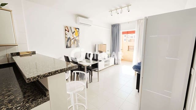 1 slaapkamer Penthouse te koop in Puerto Santiago, Santiago del Teide met zwembad garage - € 250.000 (Ref: 10088446)