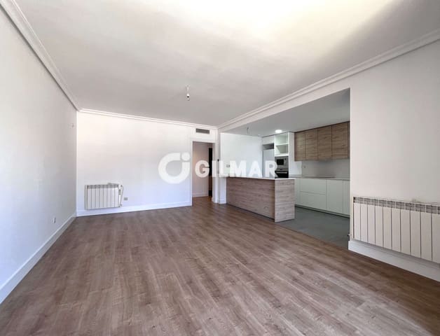4 slaapkamer Flat te koop in Peñagrande, Madrid stad met zwembad garage - € 1.050.000 (Ref: 10088447)