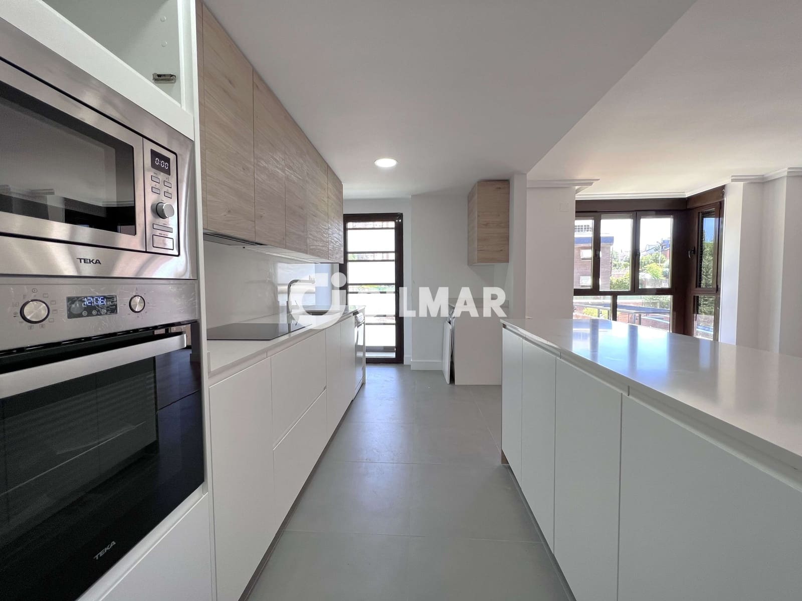 4 slaapkamer Flat te koop in Madrid stad met zwembad garage - € 1.050.000 (Ref: 10088447)