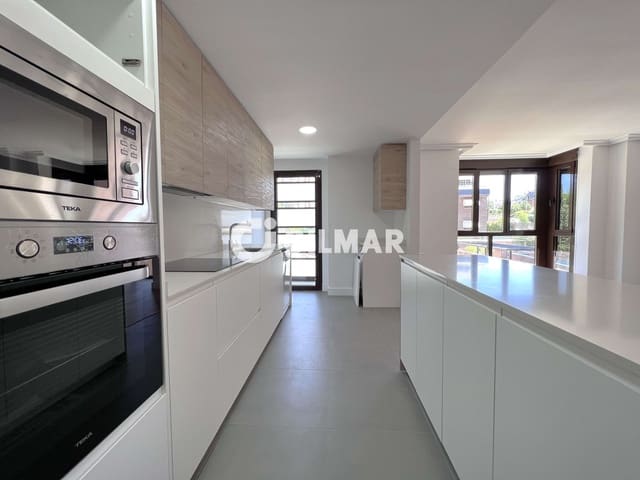 4 slaapkamer Flat te koop in Peñagrande, Madrid stad met zwembad garage - € 1.050.000 (Ref: 10088447)