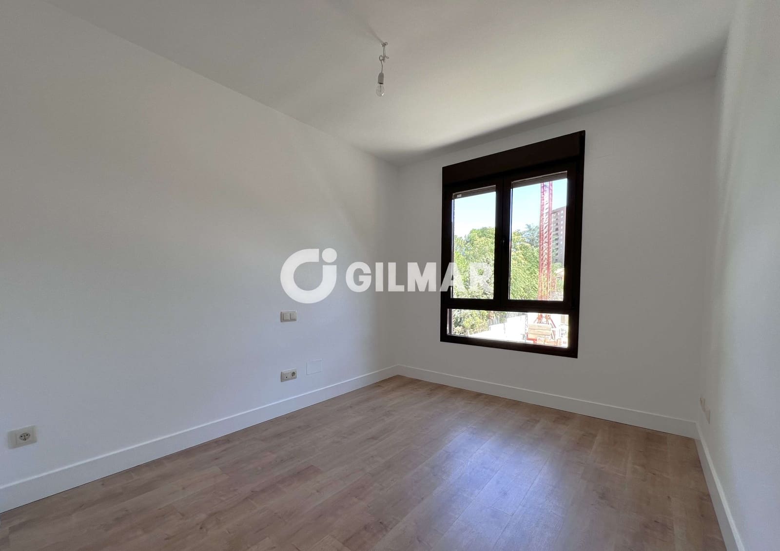 4 slaapkamer Flat te koop in Madrid stad met zwembad garage - € 1.050.000 (Ref: 10088447)