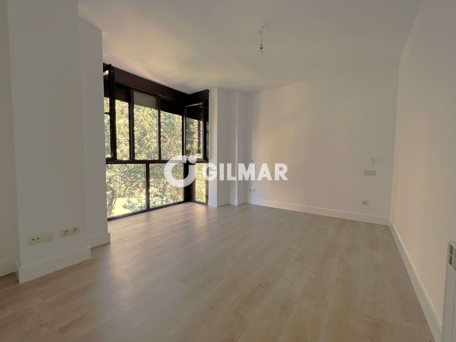 4 slaapkamer Flat te koop in Madrid stad met zwembad garage - € 1.050.000 (Ref: 10088447)