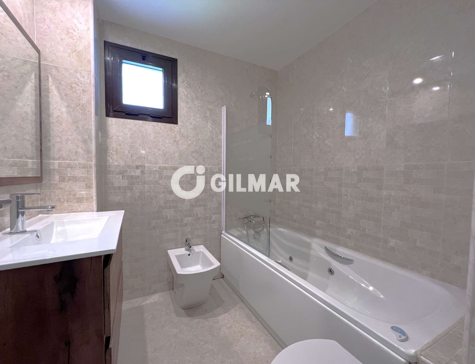 4 slaapkamer Flat te koop in Madrid stad met zwembad garage - € 1.050.000 (Ref: 10088447)