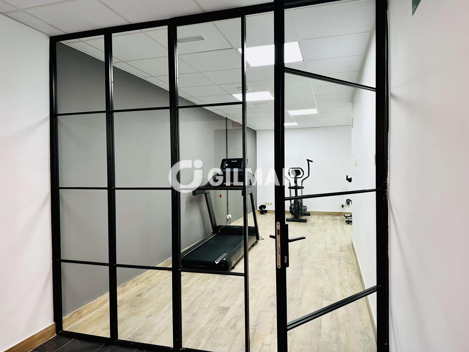 4 slaapkamer Flat te koop in Madrid stad met zwembad garage - € 1.050.000 (Ref: 10088447)
