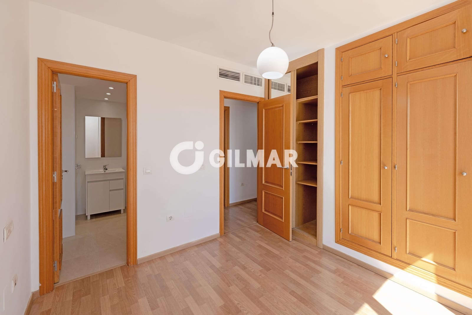 2 sovrum Takvåning till salu i Malaga stad med pool garage - 636 000 € (Ref: 10089956)