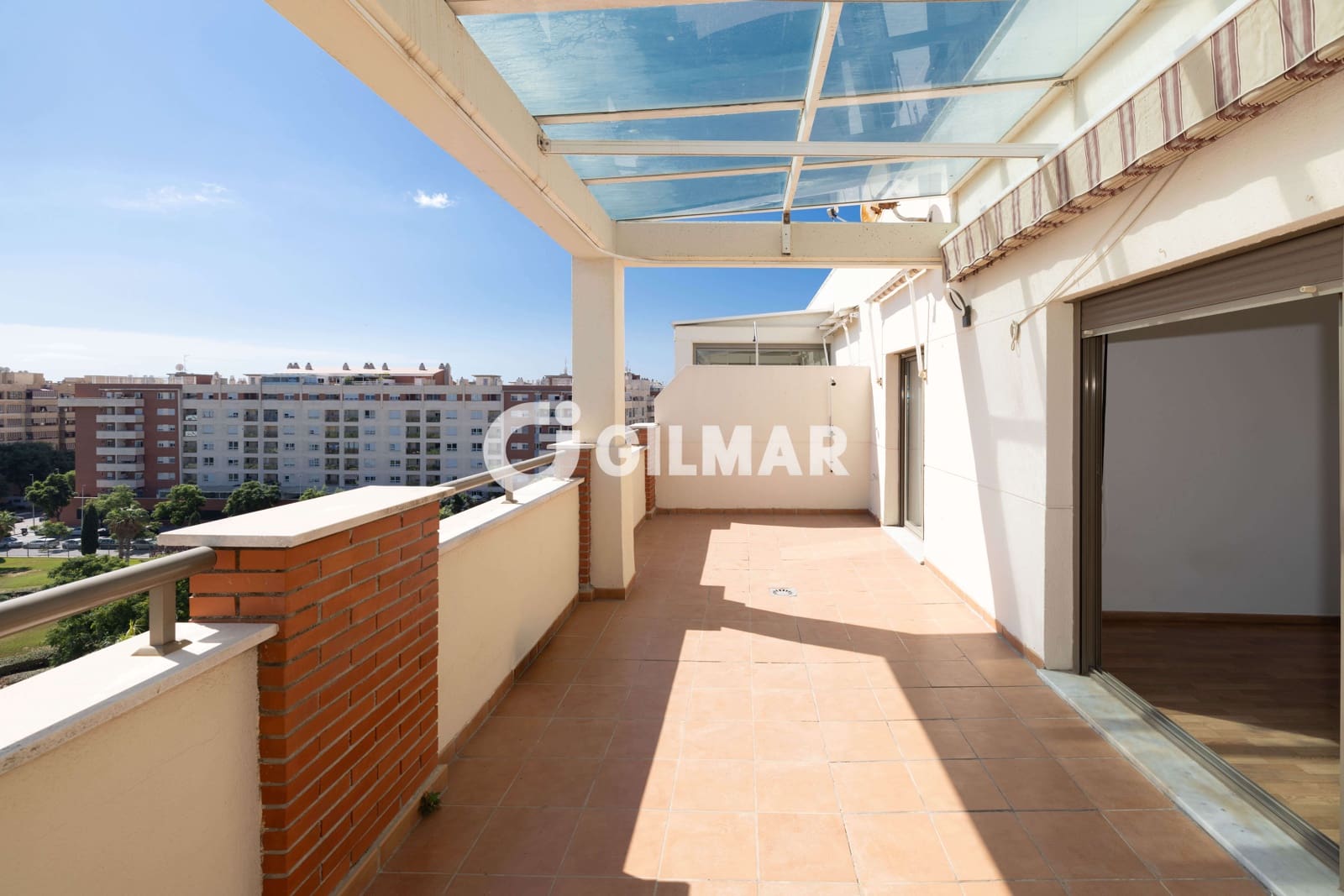 2 sovrum Takvåning till salu i Malaga stad med pool garage - 636 000 € (Ref: 10089956)