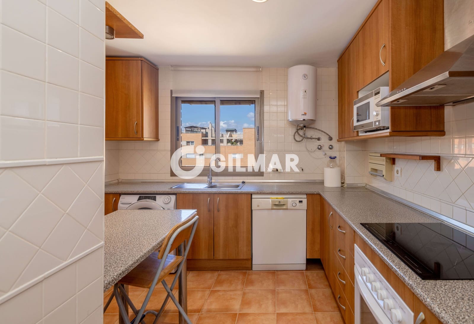 2 sovrum Takvåning till salu i Malaga stad med pool garage - 636 000 € (Ref: 10089956)