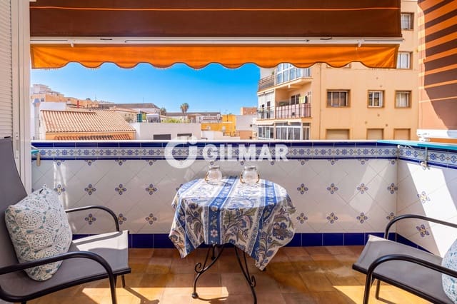 4 bedroom Flat for sale in El Molinillo, Málaga city with garage - € 420,000 (Ref: 10089958)