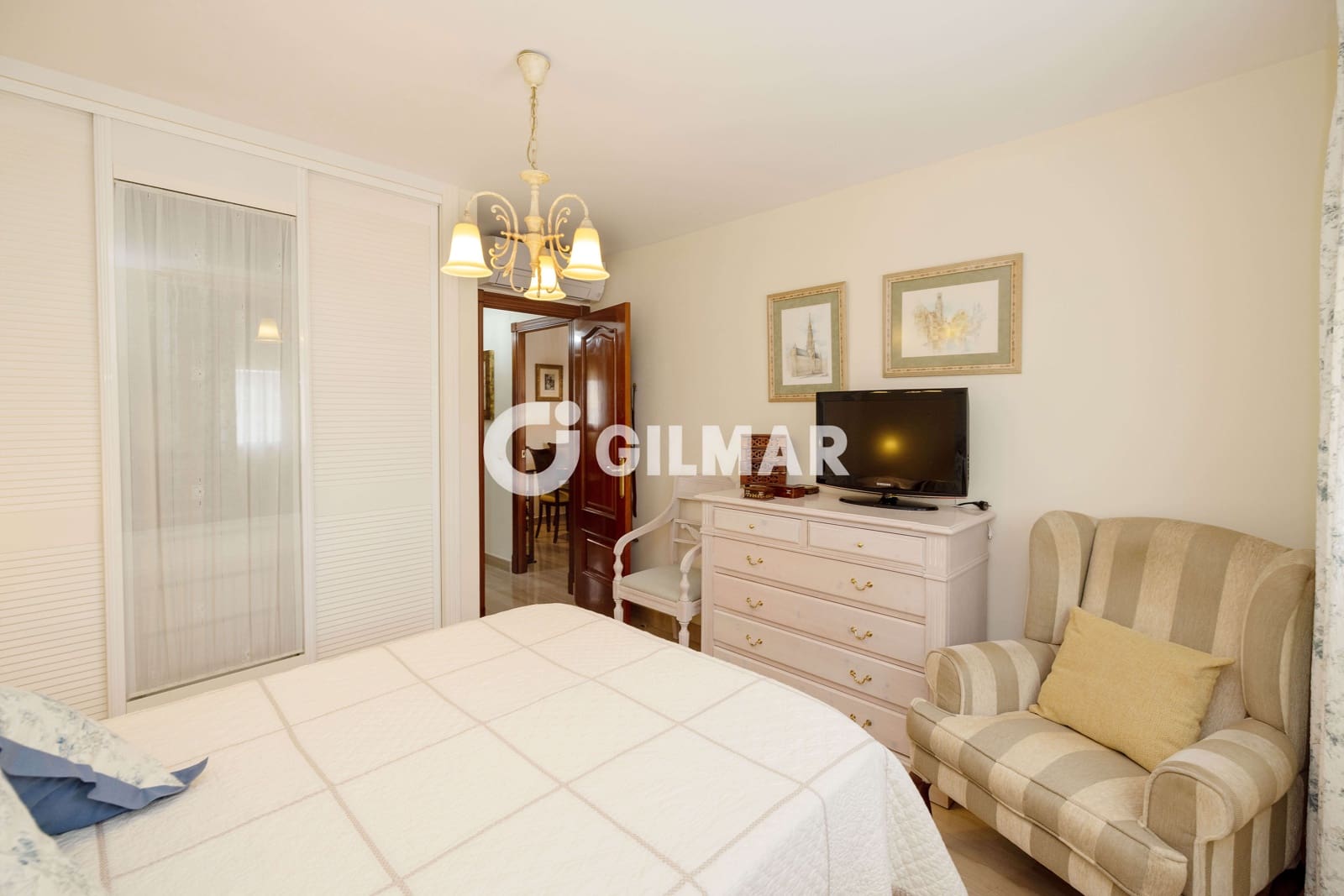 4 Zimmer Wohnung zu verkaufen in Malaga Stadt mit Garage - 420.000 € (Ref: 10089958)