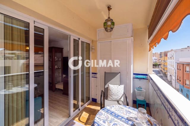 4 bedroom Flat for sale in El Molinillo, Málaga city with garage - € 420,000 (Ref: 10089958)