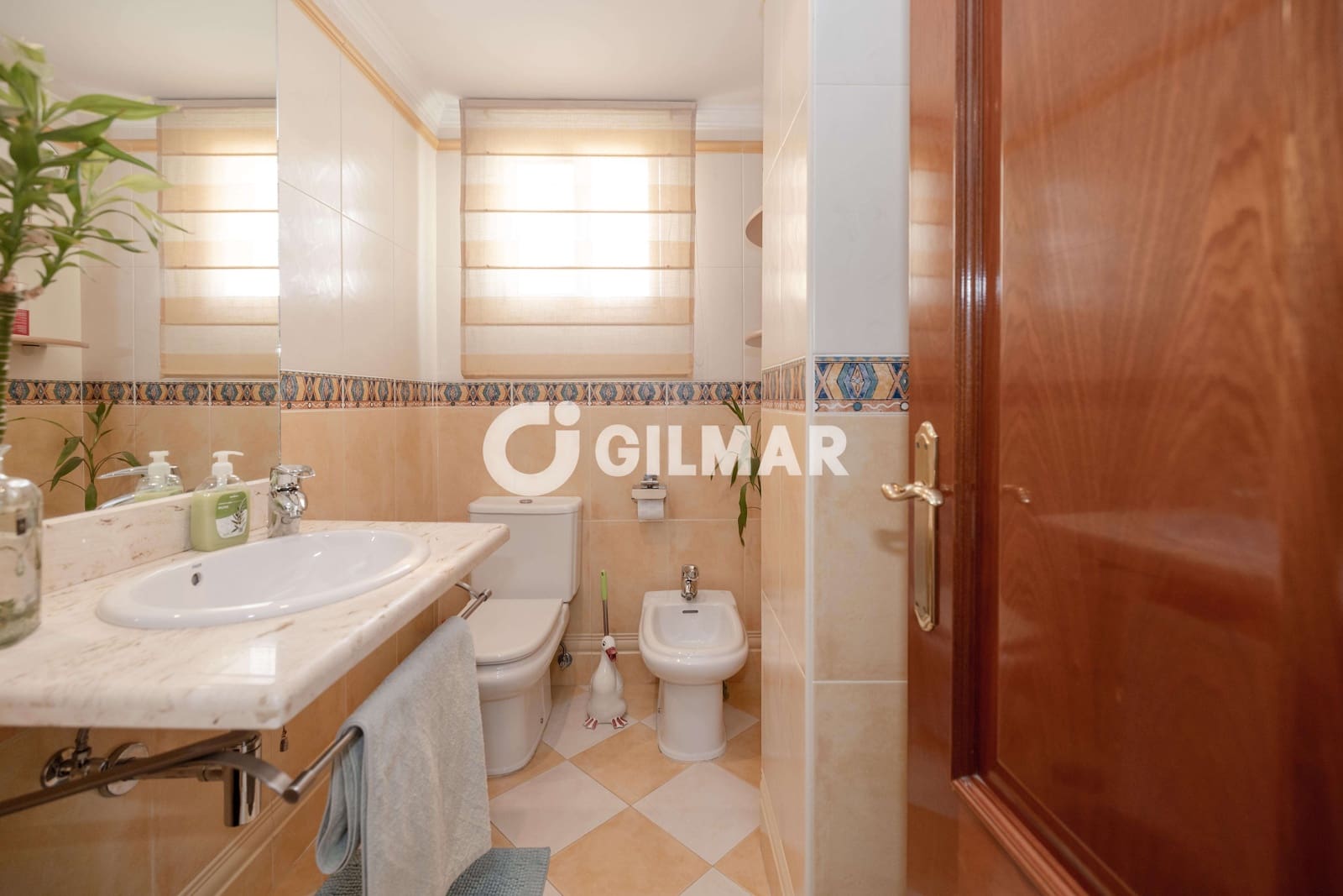 4 Zimmer Wohnung zu verkaufen in Malaga Stadt mit Garage - 420.000 € (Ref: 10089958)