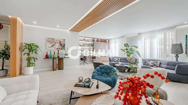 3 soveværelse Lejlighed til salg i Castellana, Madrid by med garage - € 2.595.000 (Ref: 10095554)