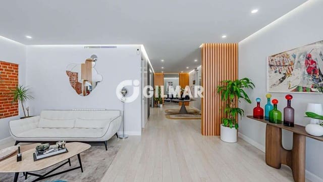 3 soveværelse Lejlighed til salg i Castellana, Madrid by med garage - € 2.595.000 (Ref: 10095554)