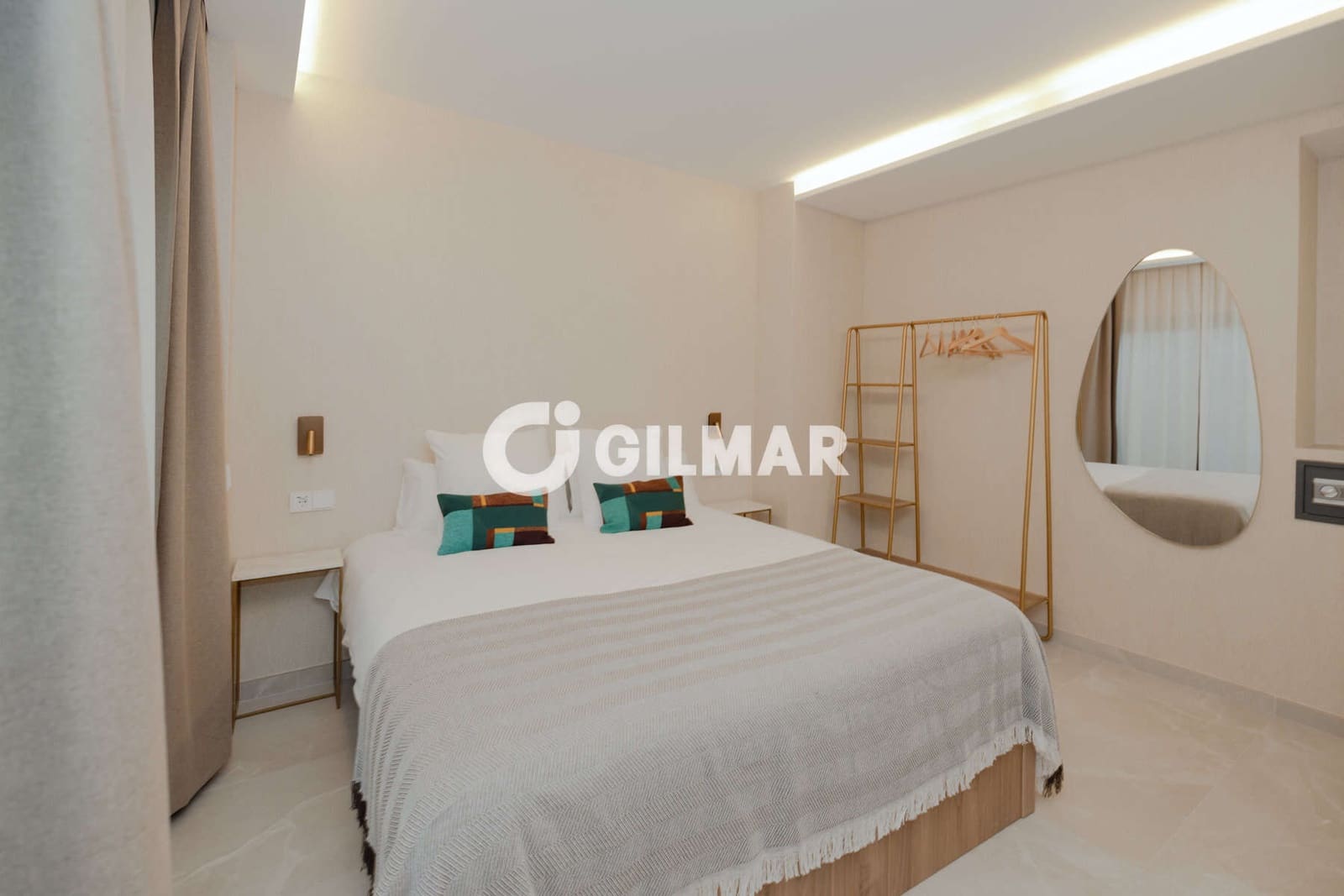 Hôtel à vendre à Estepona - 6 500 000 € (Ref: 10095728)