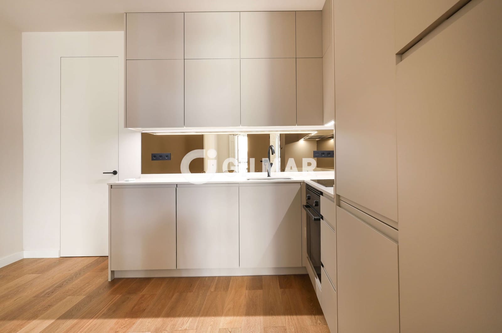 2 makuuhuone Asunto myytävänä paikassa Madrid kaupunki - 730 000 € (Ref: 10098851)