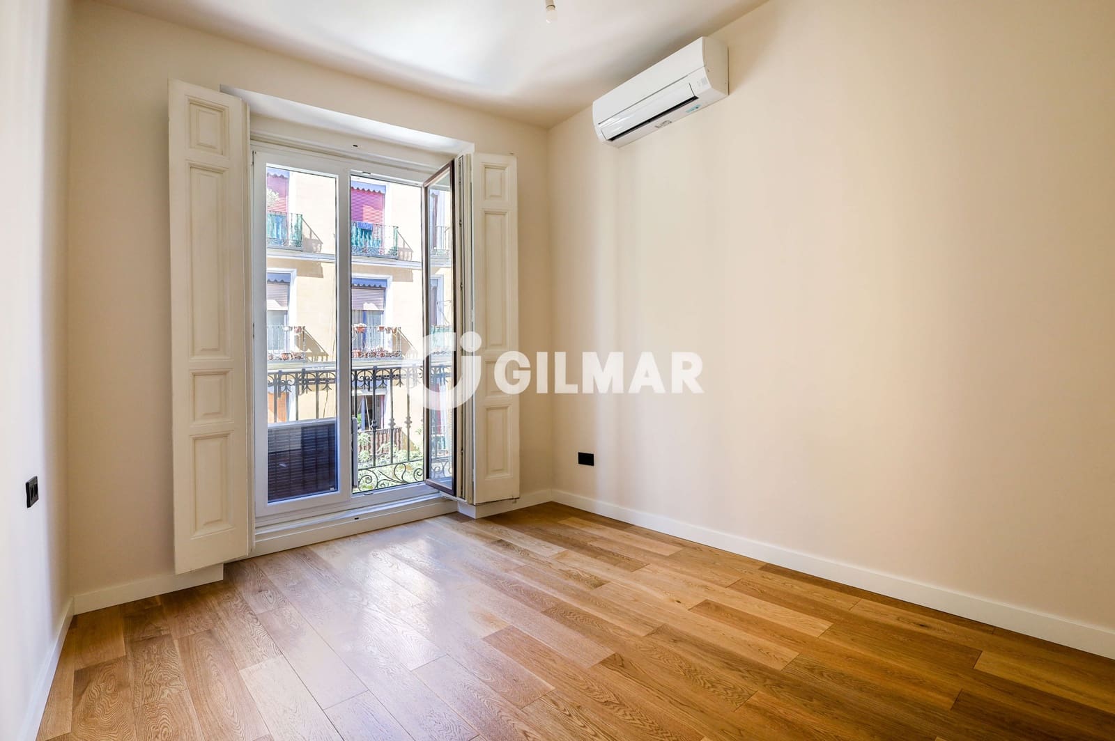2 makuuhuone Asunto myytävänä paikassa Madrid kaupunki - 730 000 € (Ref: 10098851)