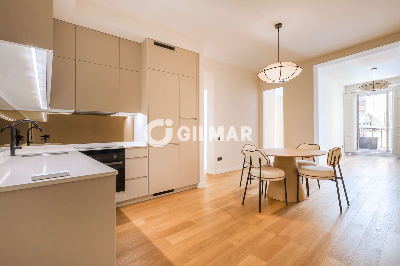2 makuuhuone Asunto myytävänä paikassa Madrid kaupunki - 730 000 € (Ref: 10098851)