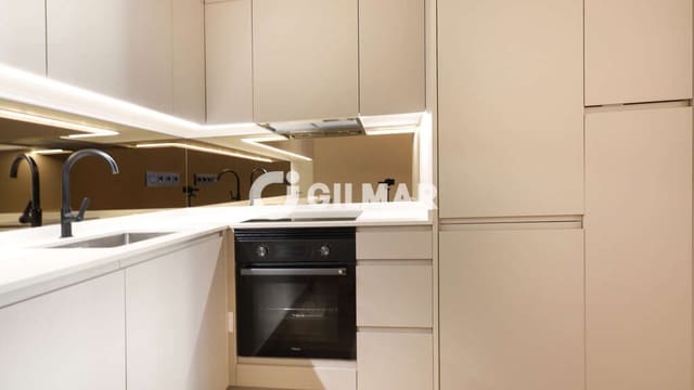 2 sypialnia Mieszkanie na sprzedaż w Embajadores, Miasto Madryt - 670 000 € (Ref: 10098851)
