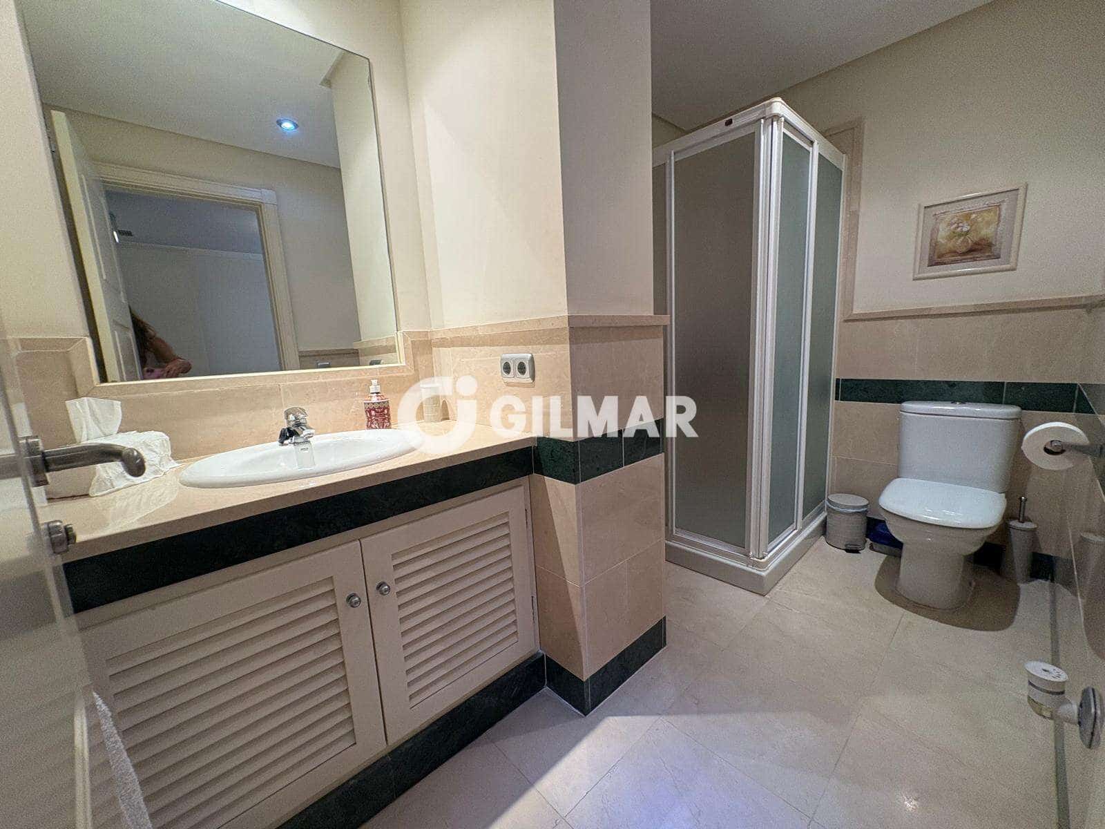 Piso de 4 habitaciones en Estepona en venta con piscina garaje - 1.300.000 € (Ref: 10099165)