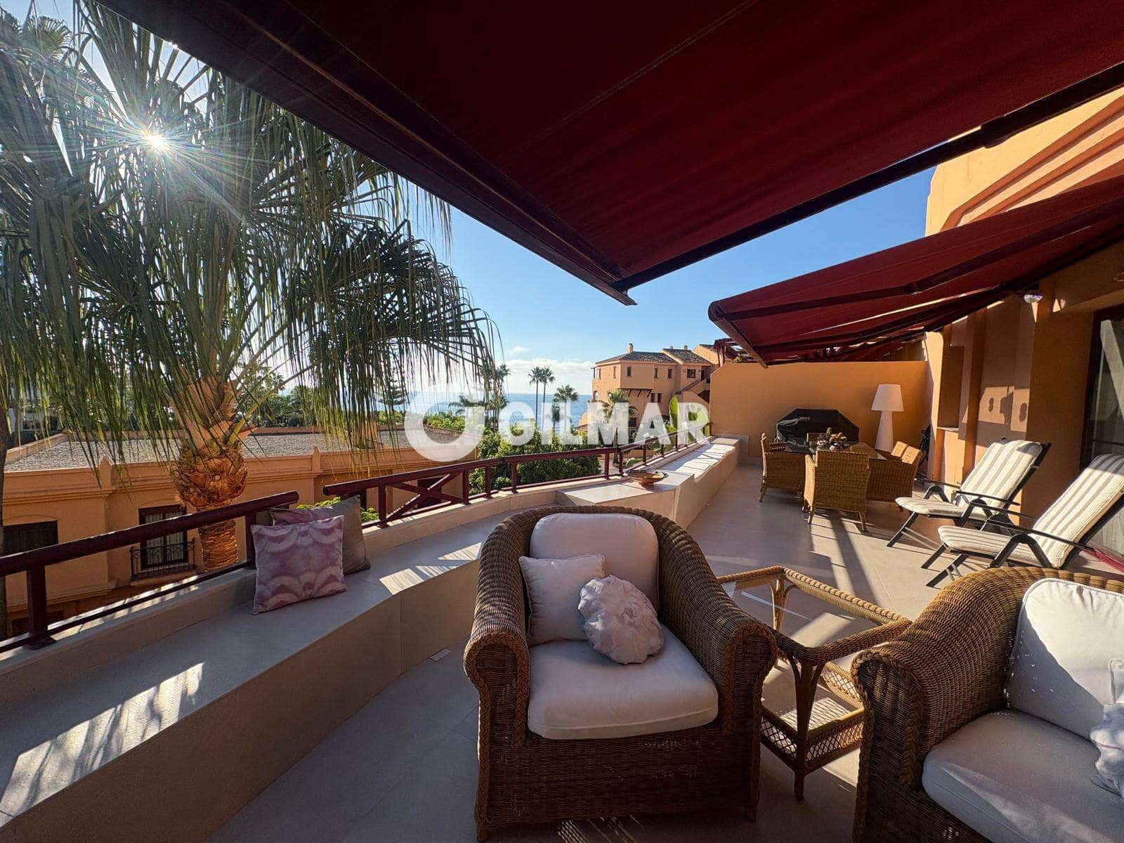 Piso de 4 habitaciones en Estepona en venta con piscina garaje - 1.300.000 € (Ref: 10099165)