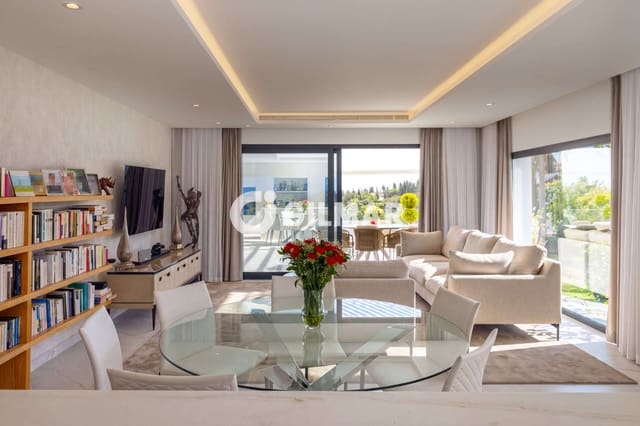 7 slaapkamer Villa te koop in Los Llanos, Estepona met zwembad - € 1.400.000 (Ref: 10099167)