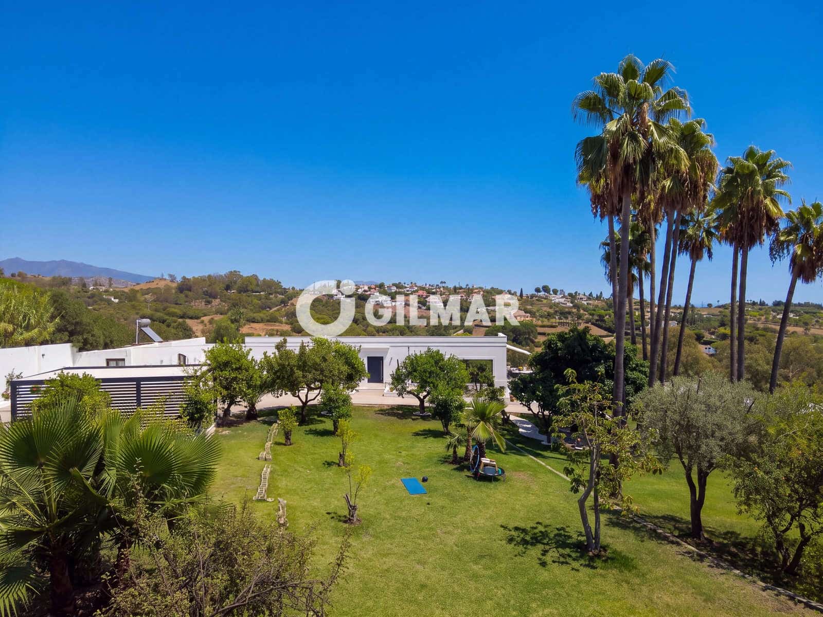 7 soveværelse Villa til salg i Estepona med swimmingpool - € 1.400.000 (Ref: 10099167)