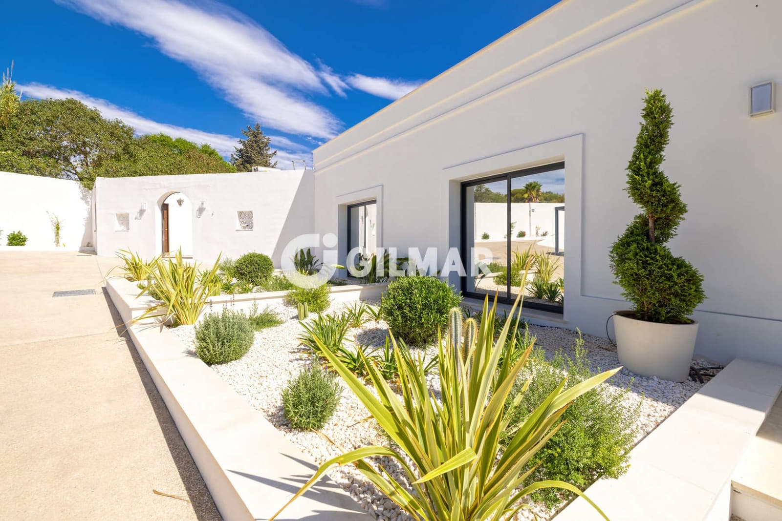 7 soveværelse Villa til salg i Estepona med swimmingpool - € 1.400.000 (Ref: 10099167)