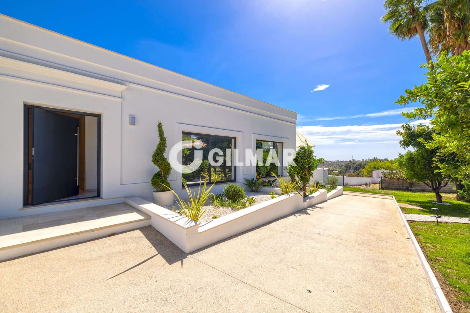 7 soveværelse Villa til salg i Estepona med swimmingpool - € 1.400.000 (Ref: 10099167)