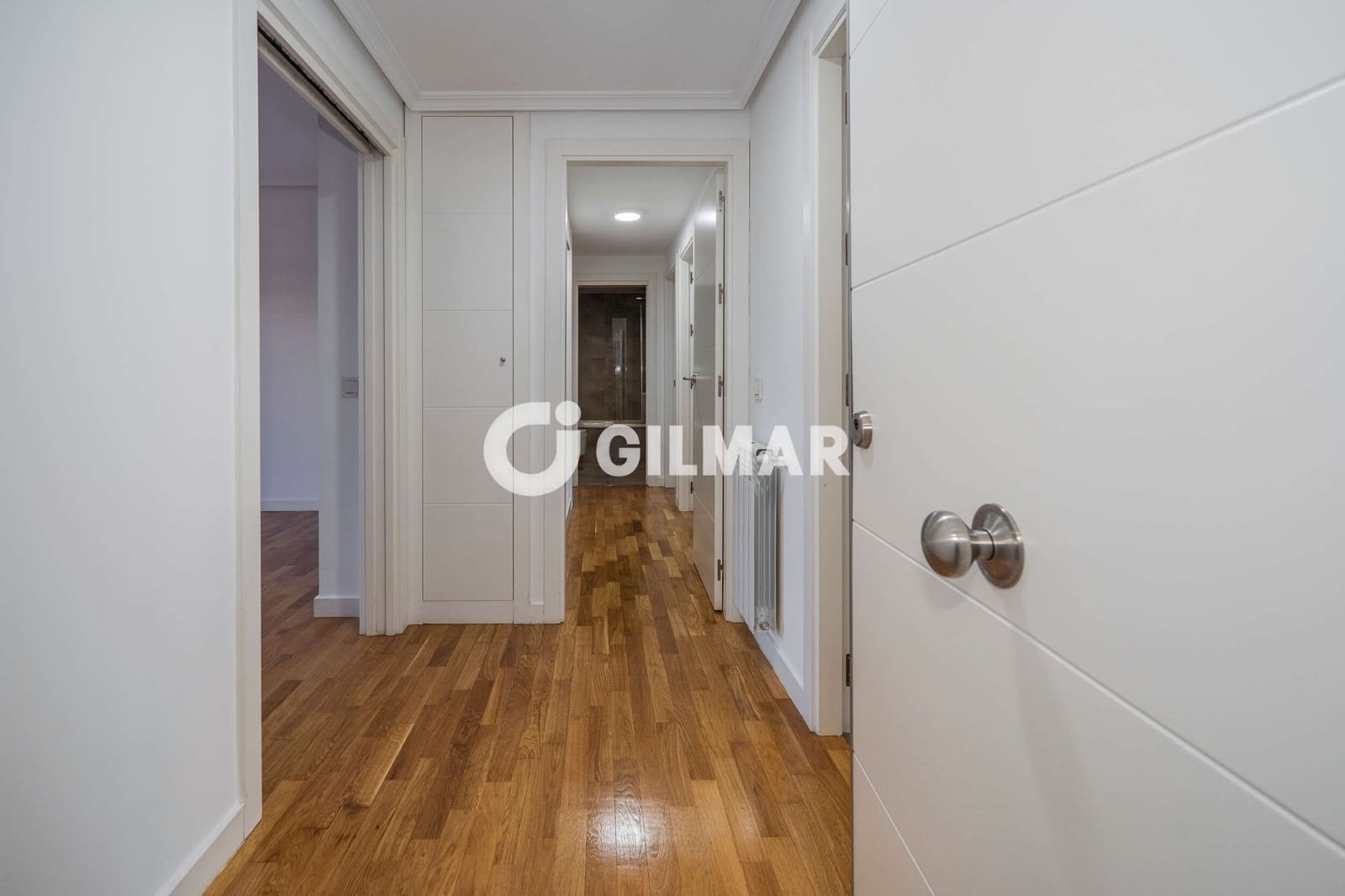 3 bedroom Flat for sale in La Moraleja with pool garage - € 935,000 (Ref: 10100598)