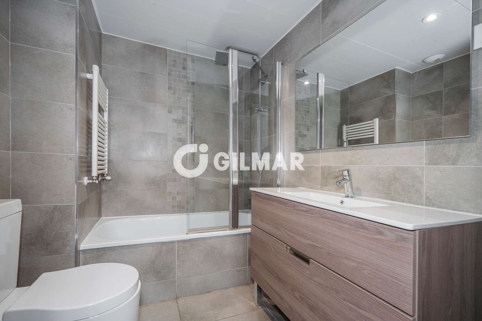 3 bedroom Flat for sale in La Moraleja with pool garage - € 935,000 (Ref: 10100598)