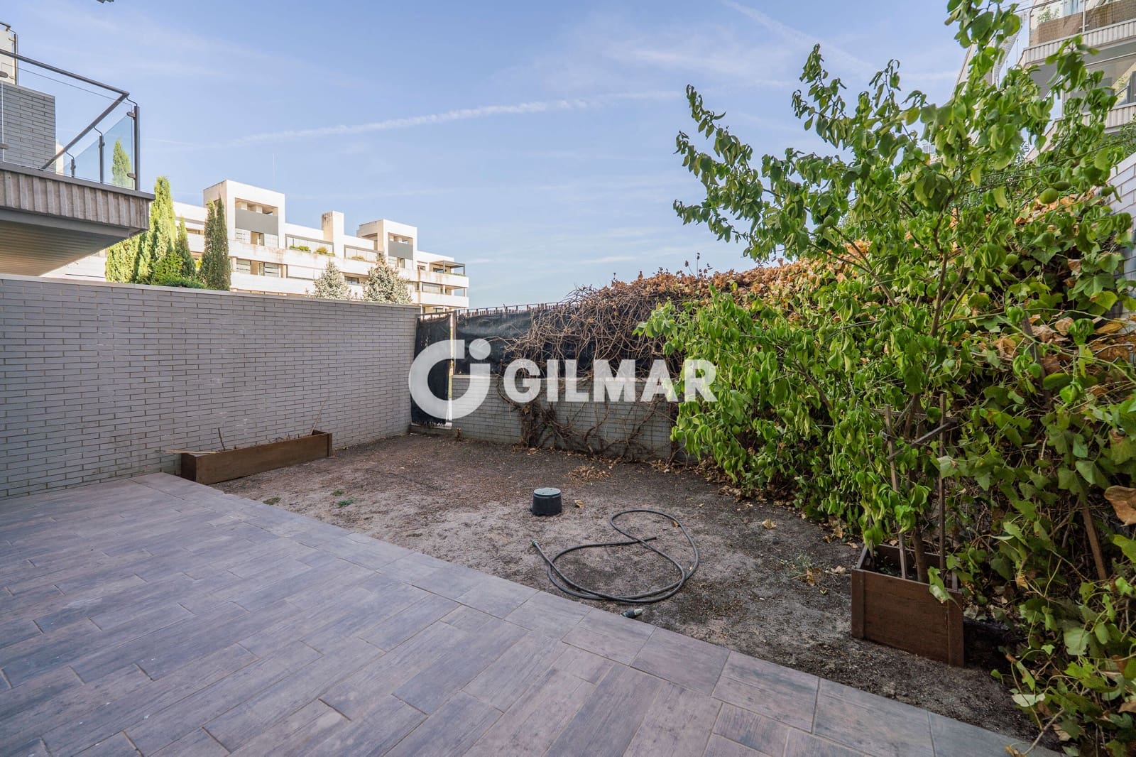 3 bedroom Flat for sale in La Moraleja with pool garage - € 935,000 (Ref: 10100598)