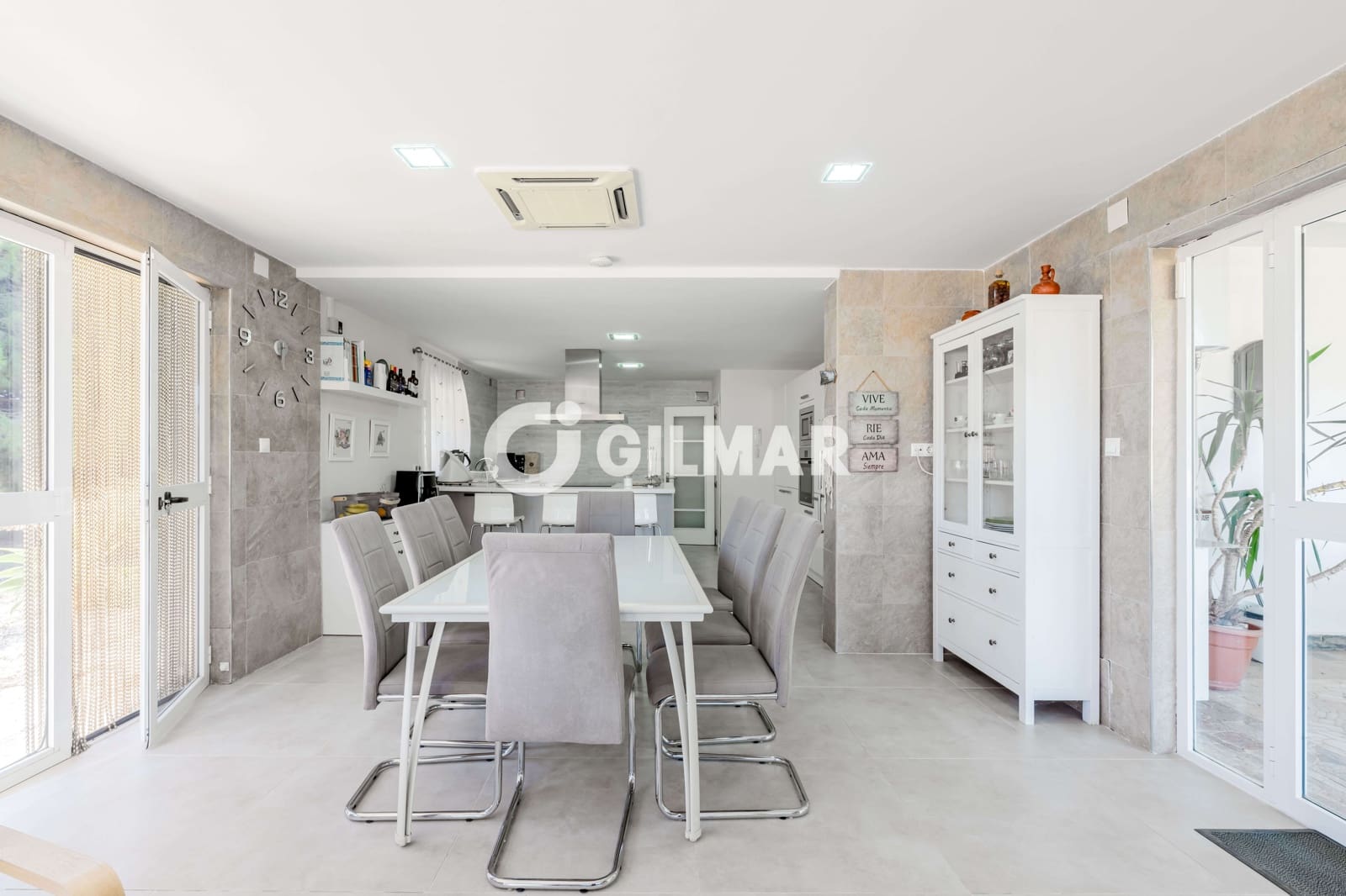 6 makuuhuone Huvila myytävänä paikassa Chiclana de la Frontera mukana uima-altaan - 525 000 € (Ref: 10101323)
