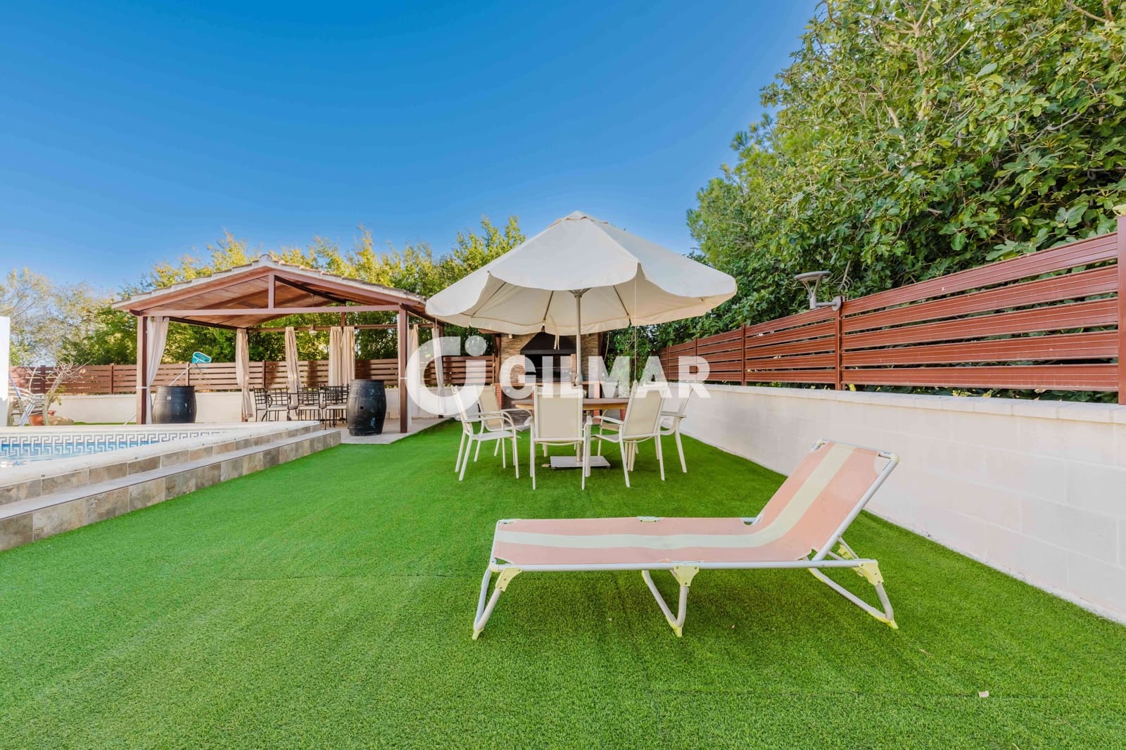 6 makuuhuone Huvila myytävänä paikassa Chiclana de la Frontera mukana uima-altaan - 525 000 € (Ref: 10101323)