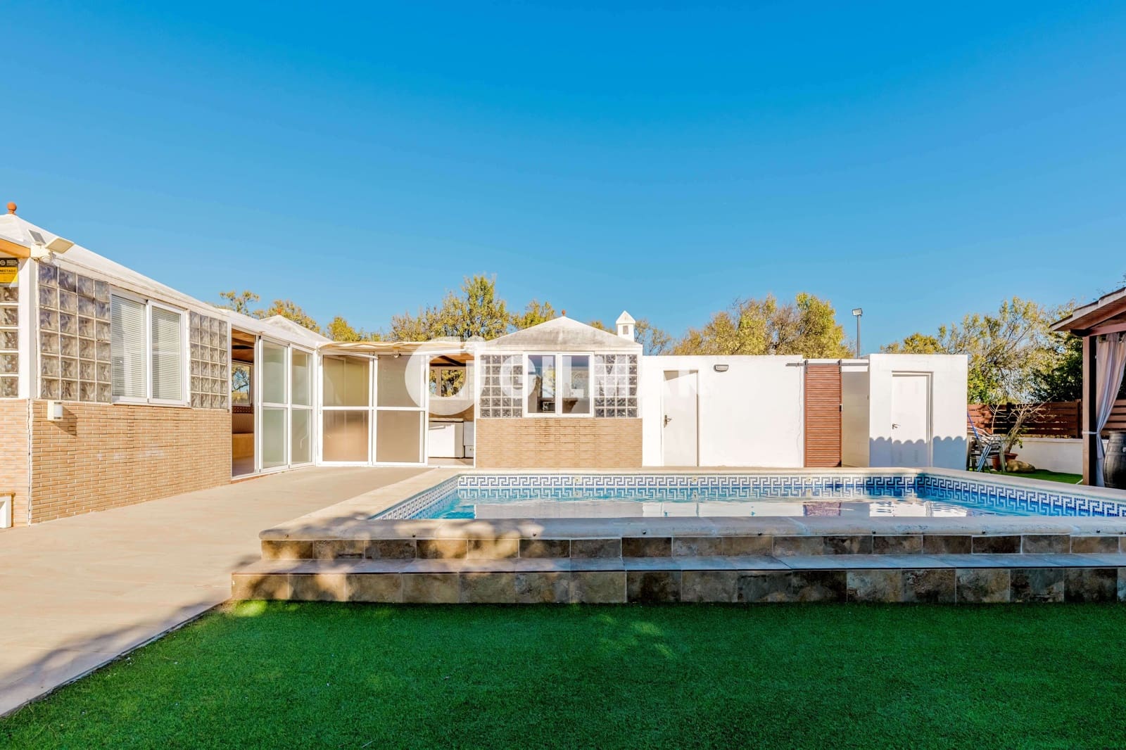 6 makuuhuone Huvila myytävänä paikassa Chiclana de la Frontera mukana uima-altaan - 525 000 € (Ref: 10101323)