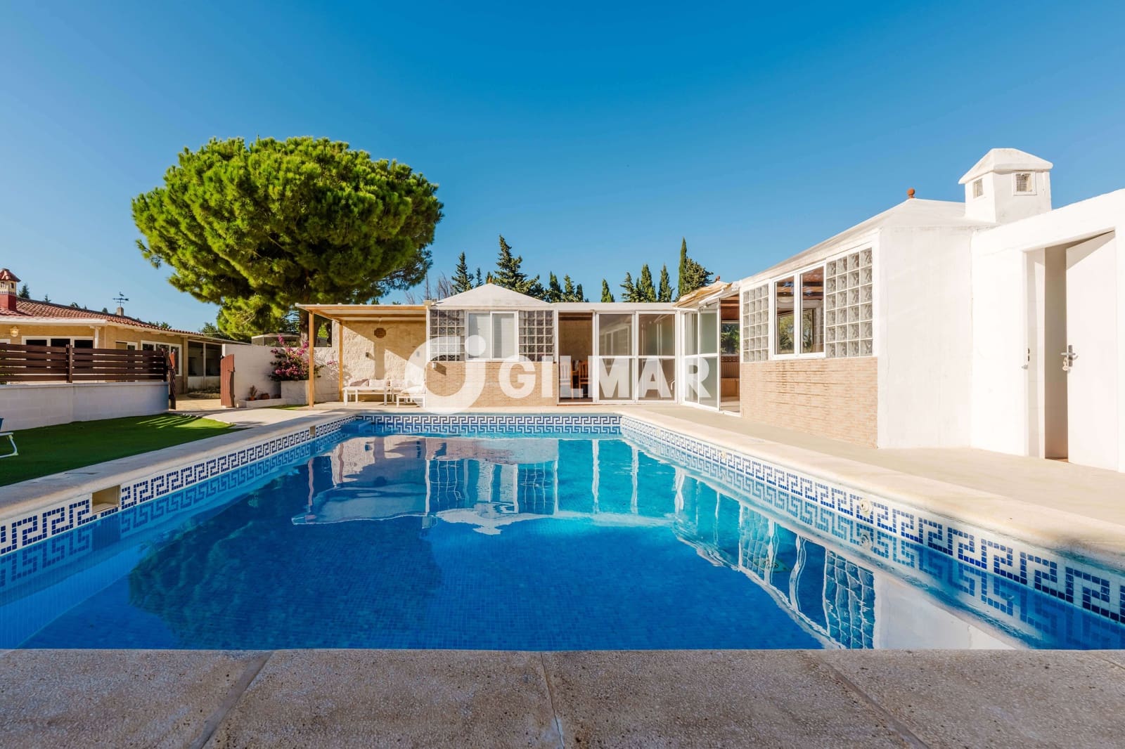 6 makuuhuone Huvila myytävänä paikassa Chiclana de la Frontera mukana uima-altaan - 525 000 € (Ref: 10101323)