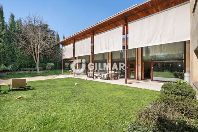 6 makuuhuone Huvila myytävänä paikassa Peñagrande, Madrid kaupunki mukana uima-altaan 
autotalli - 8 500 000 € (Ref: 10101324)