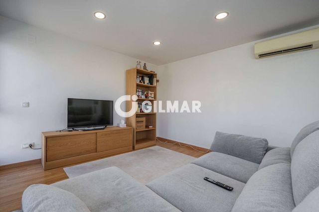 3 chambre Appartement à vendre à Valverde, Madrid ville avec piscine garage - 780 000 € (Ref: 10103562)