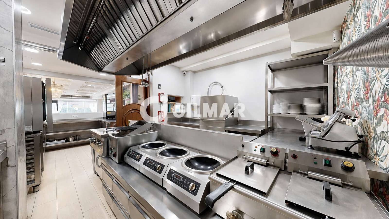 Commercial for sale in Torremolinos - € 930,000 (Ref: 10113341)