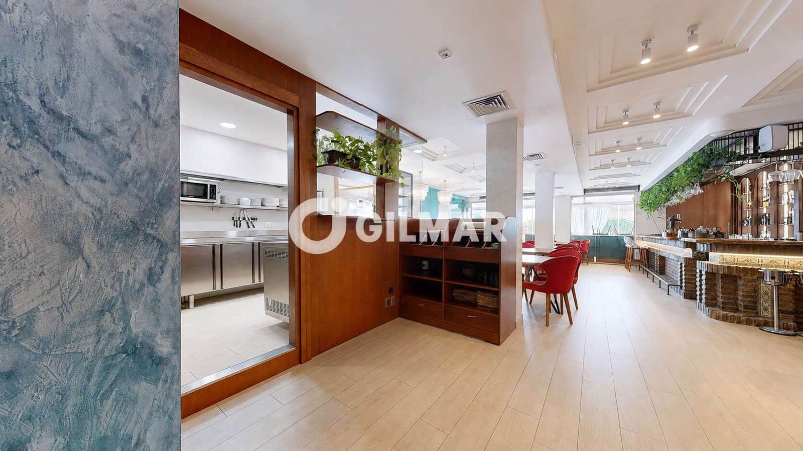 Commercial for sale in Torremolinos - € 930,000 (Ref: 10113341)
