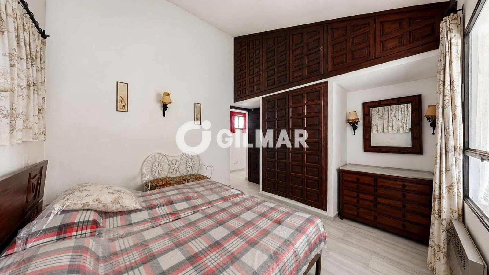 4 quarto Moradia para venda em Mijas com piscina garagem - 650 000 € (Ref: 10113342)