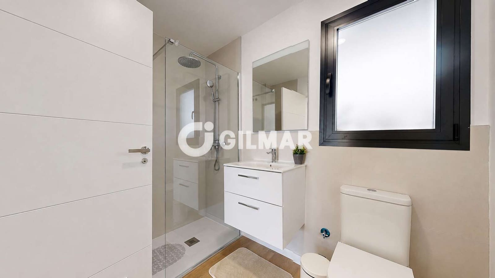 Piso de 3 habitaciones en Benalmádena en venta con piscina garaje - 650.000 € (Ref: 10113344)