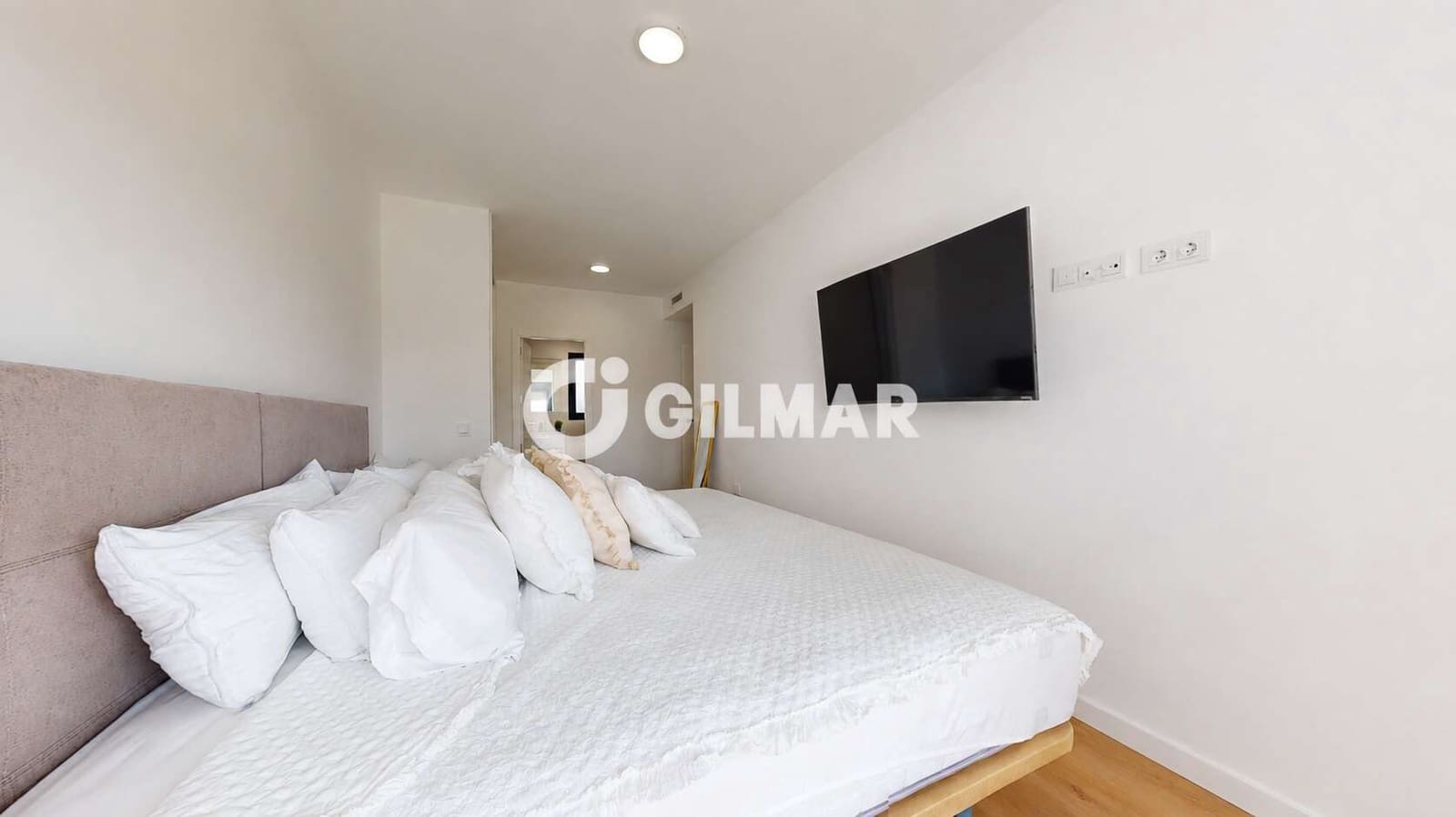 Piso de 3 habitaciones en Benalmádena en venta con piscina garaje - 650.000 € (Ref: 10113344)