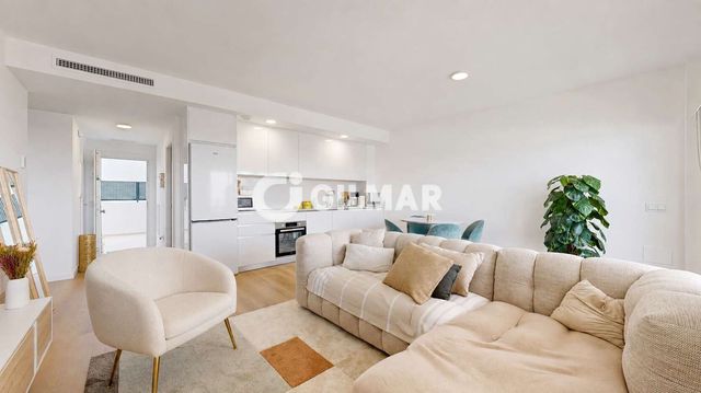 Piso de 3 habitaciones en Santangelo, Benalmádena en venta con piscina garaje - 650.000 € (Ref: 10113344)